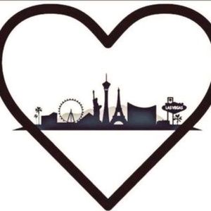 Meet your Posher, Larissa